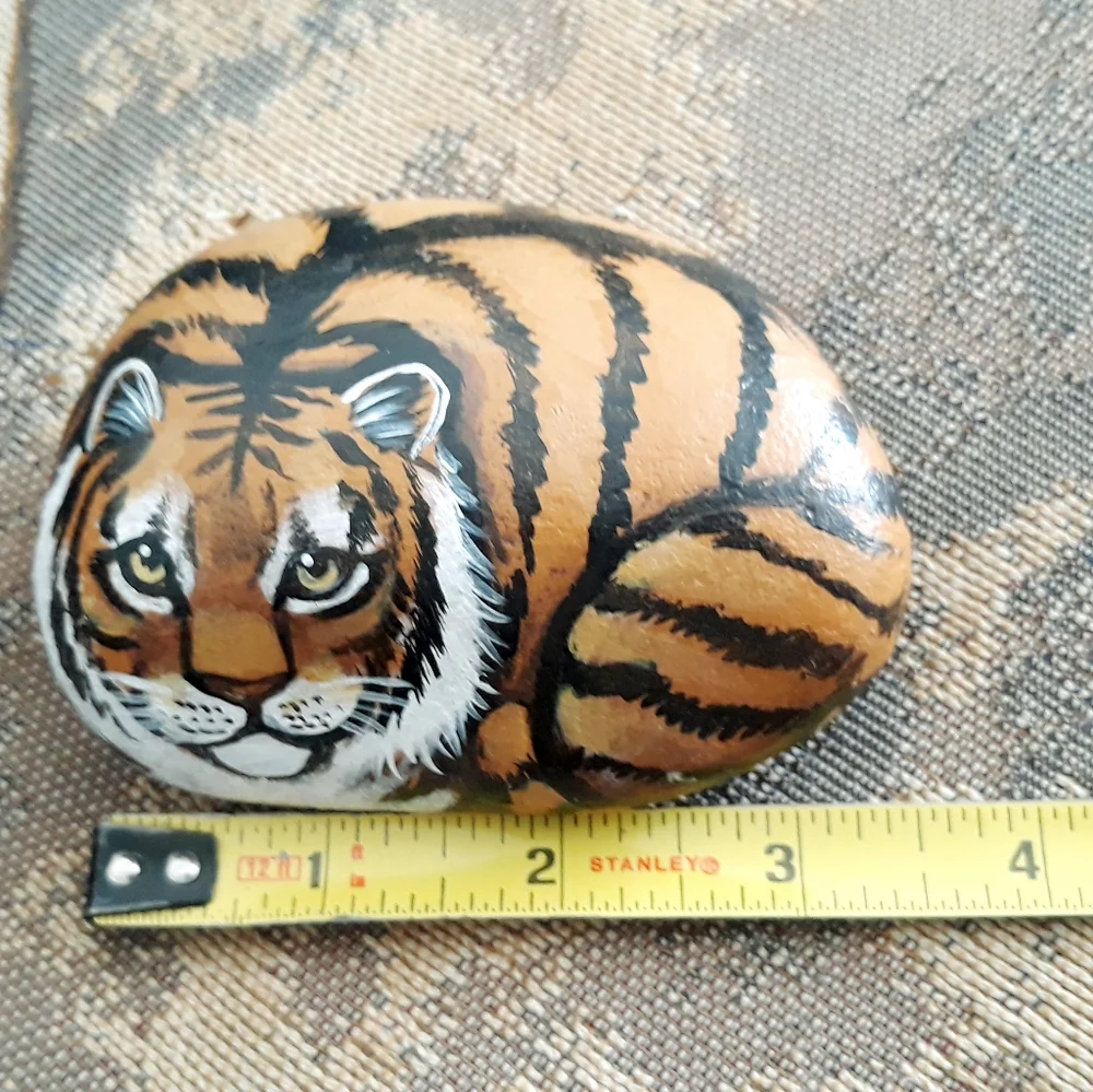 Hand Painted Tiger on Rock Signed by Artist / 3" Decorated Rock Art - Picture 6 of 12